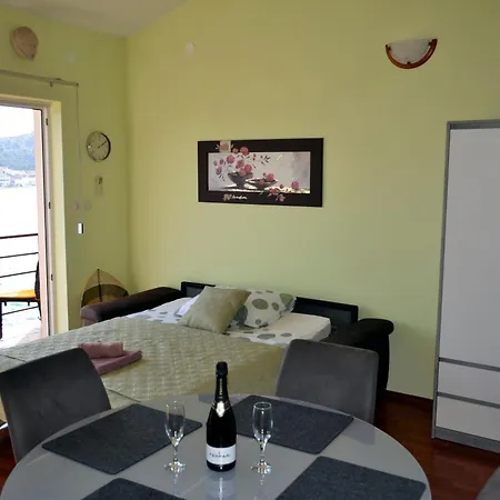 Rozali Tisno Apartments Exterior photo